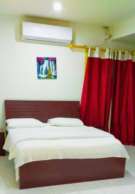 Hala Hotels Apartments Sharjah Buitenkant foto